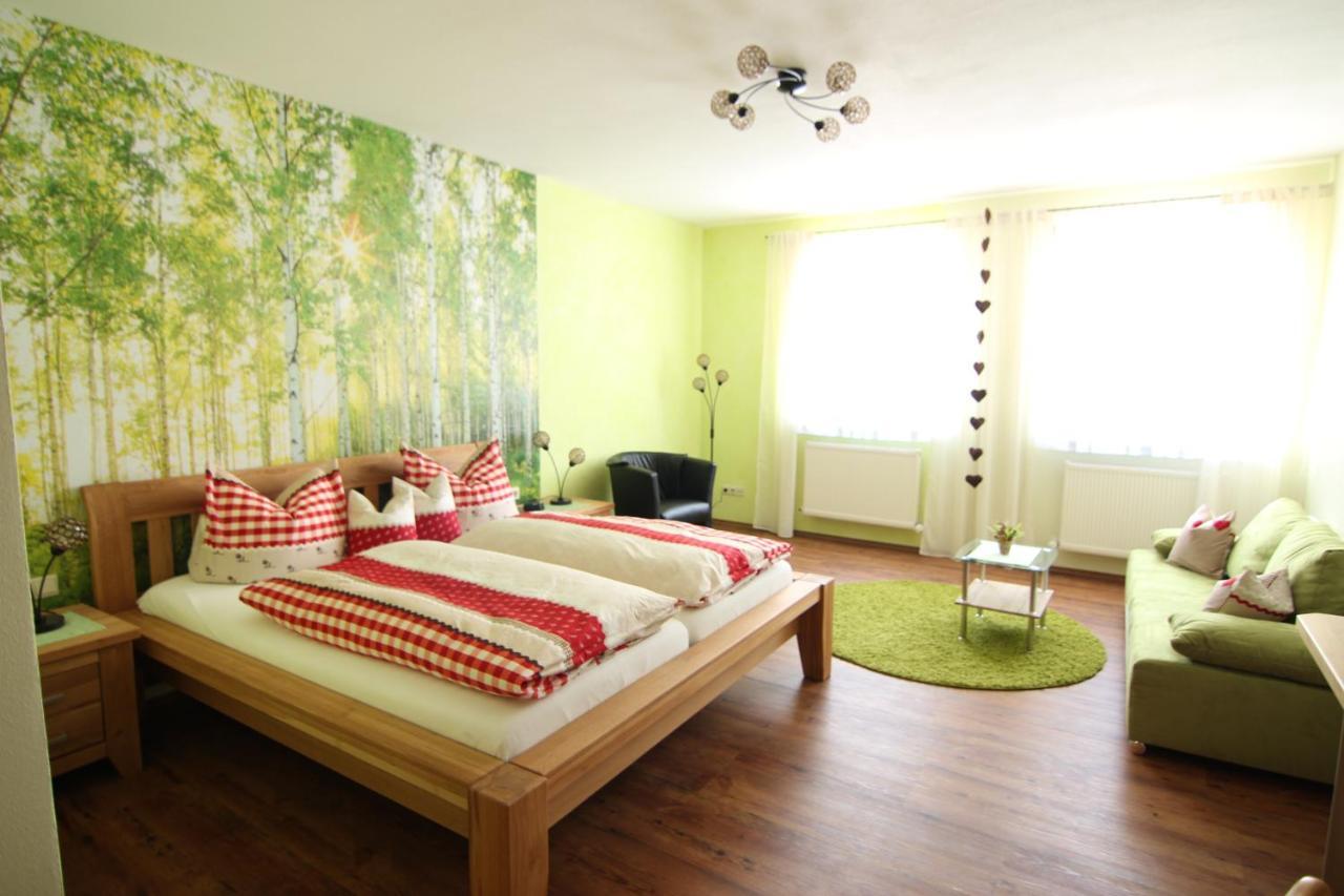 Hotel - Restaurant Berghof Berghausen  ภายนอก รูปภาพ